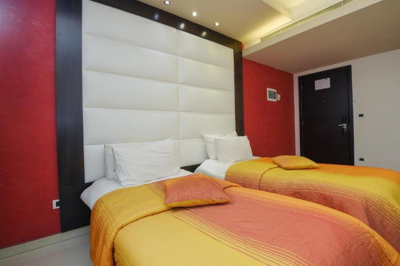 Hollywood Inn Boutique Hotel Jounieh Exterior foto