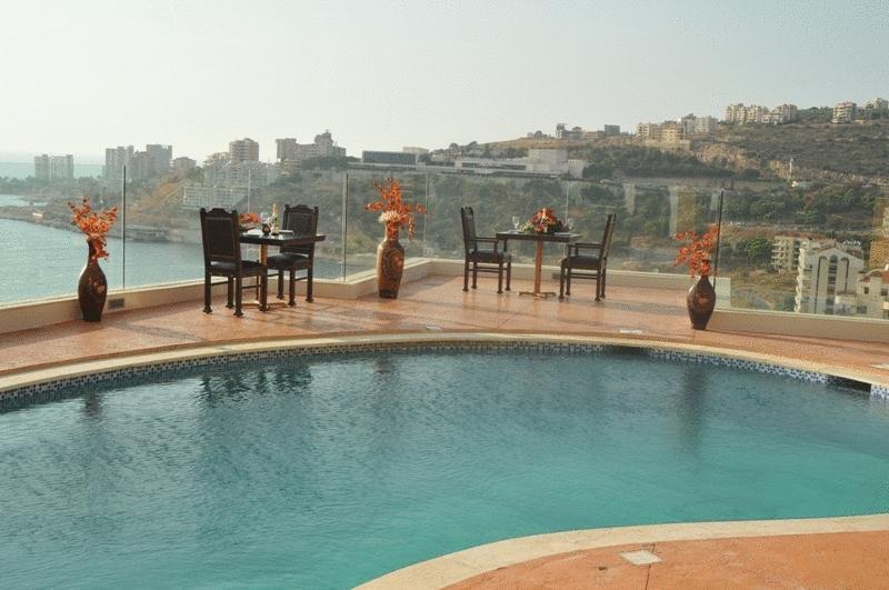 Hollywood Inn Boutique Hotel Jounieh Exterior foto