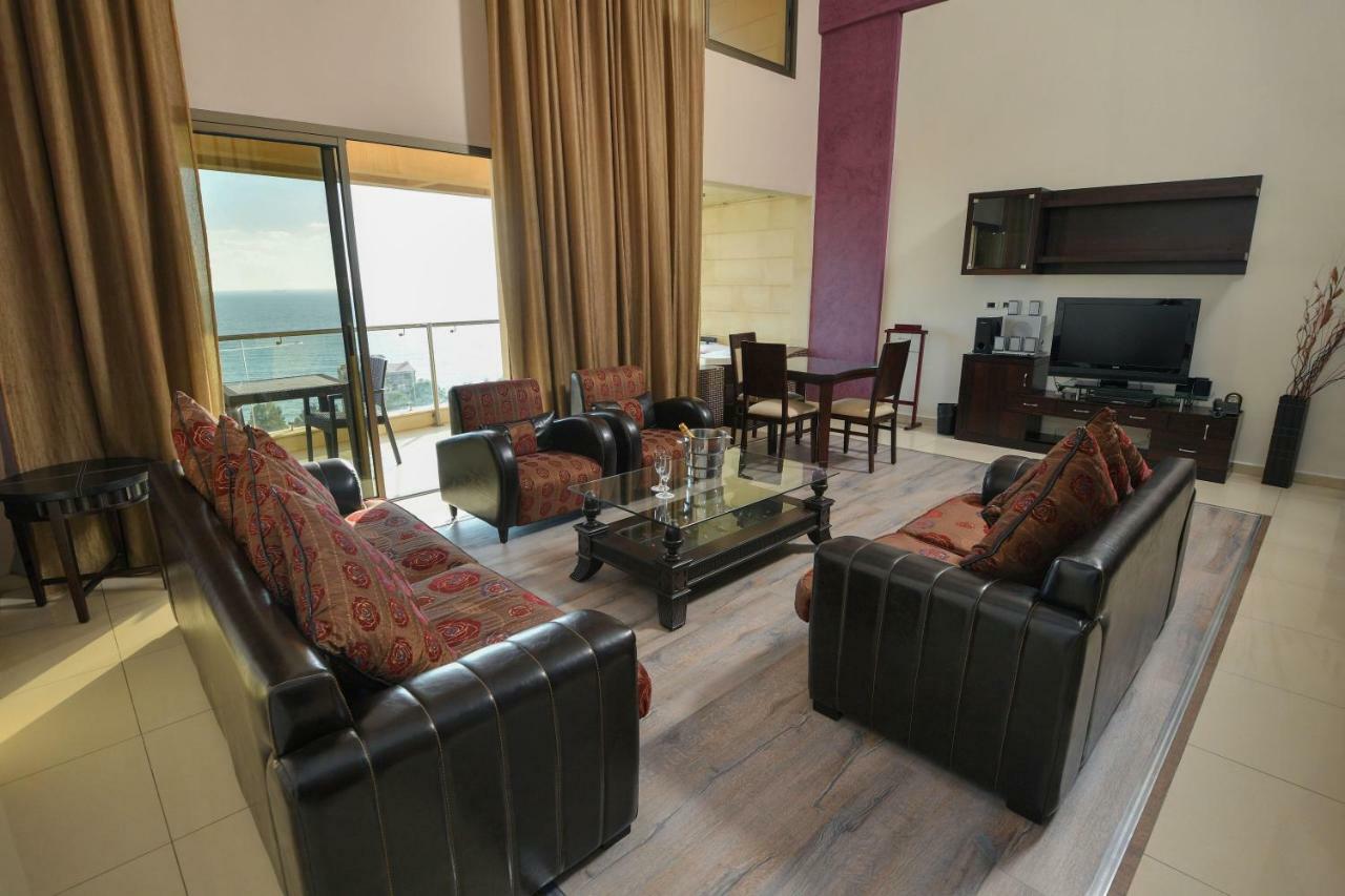 Hollywood Inn Boutique Hotel Jounieh Exterior foto