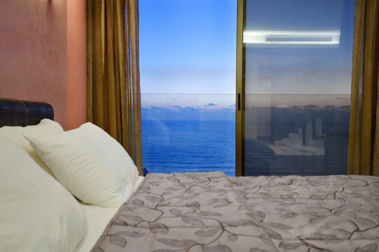 Hollywood Inn Boutique Hotel Jounieh Exterior foto