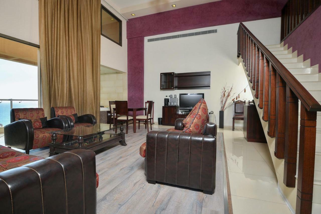 Hollywood Inn Boutique Hotel Jounieh Exterior foto