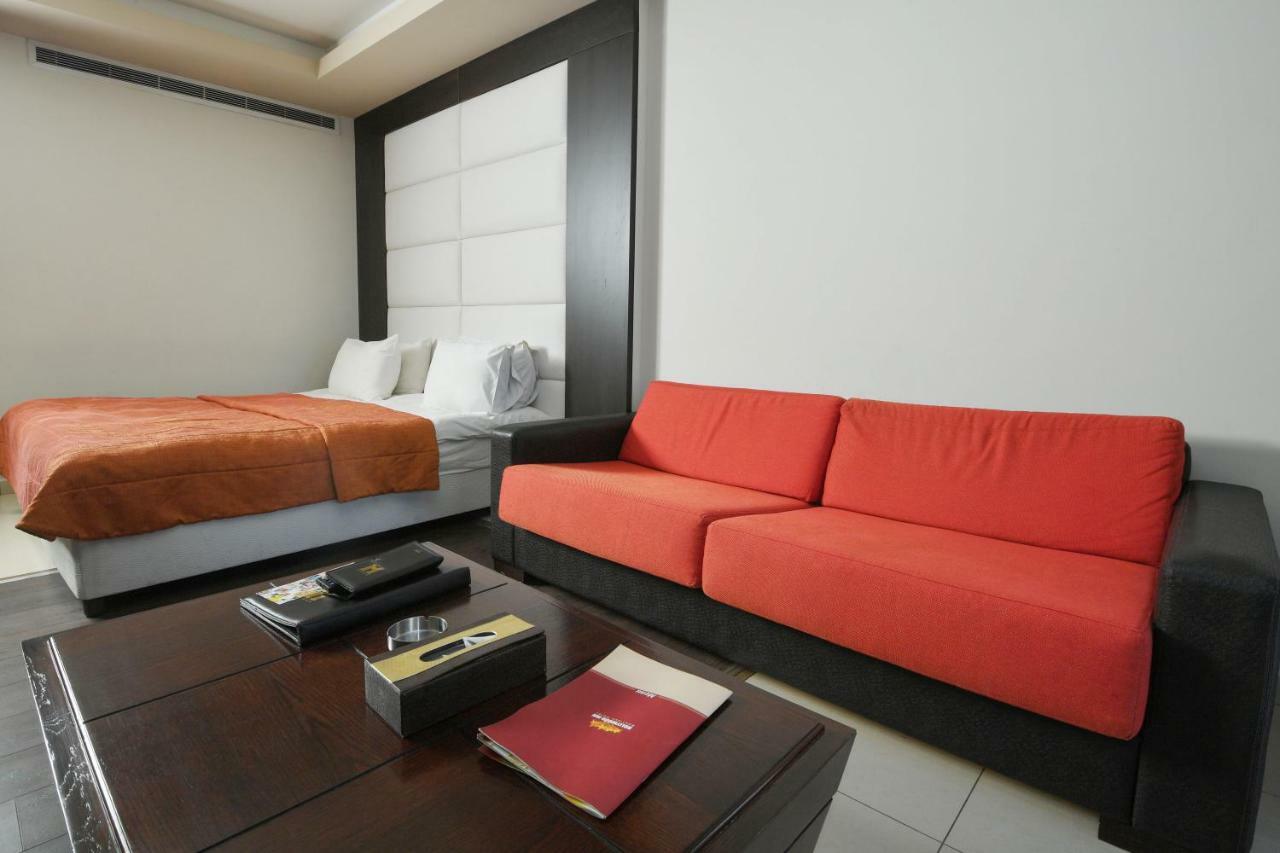 Hollywood Inn Boutique Hotel Jounieh Exterior foto