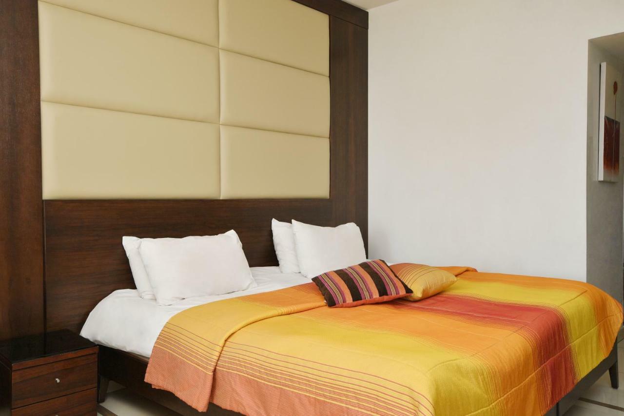 Hollywood Inn Boutique Hotel Jounieh Exterior foto